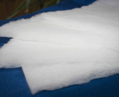 Синтепон 100% полиэстер  шир.150см (100гр) каландрированный с двух сторон