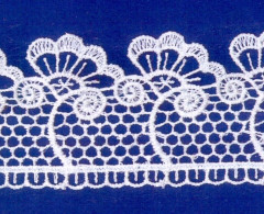 Кружево № 400394 шир 40мм(уп.9м)